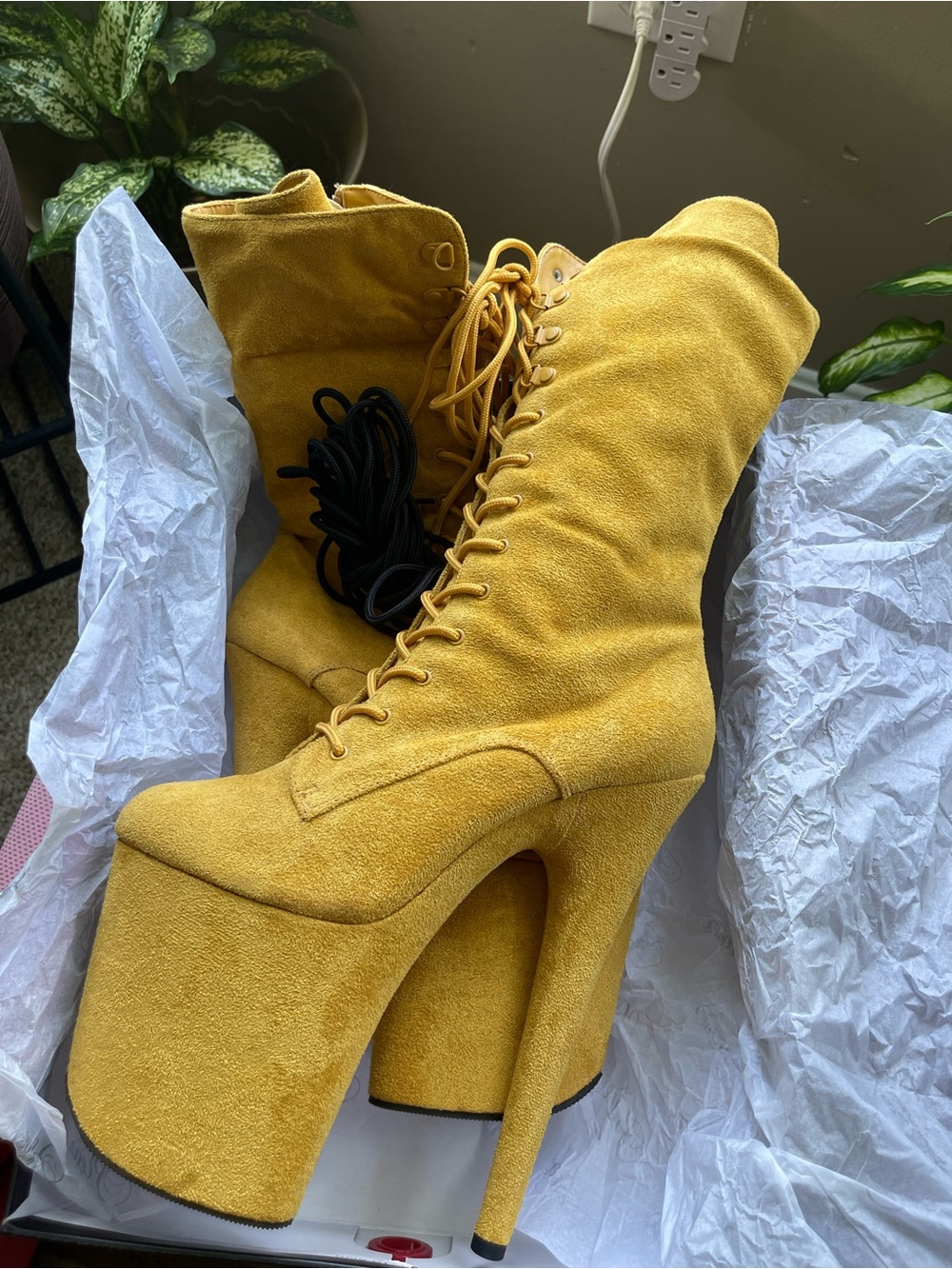 Pleaser Flamingo-1050FS Yellow Faux Suede 8" Mid-Calf Platform Boots size 9